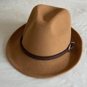 FOREVER 21 MEN - Tan felt short brim fedora hat